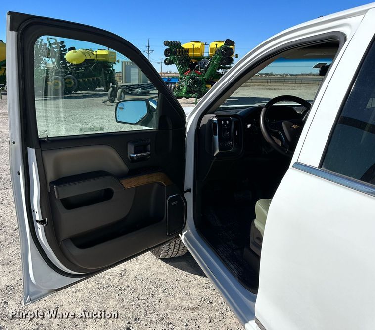 image for item IB9303 2016 Chevrolet Silverado 1500  Crew Cab pickup truck