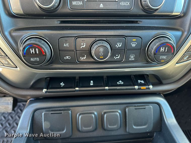 image for item IB9303 2016 Chevrolet Silverado 1500  Crew Cab pickup truck