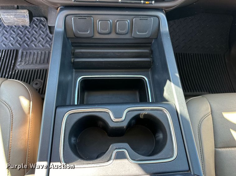 image for item IB9303 2016 Chevrolet Silverado 1500  Crew Cab pickup truck