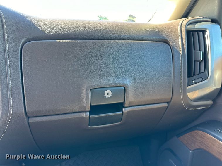 image for item IB9303 2016 Chevrolet Silverado 1500  Crew Cab pickup truck