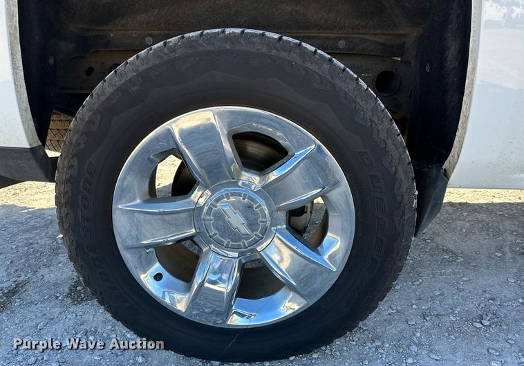 image for item IB9303 2016 Chevrolet Silverado 1500  Crew Cab pickup truck