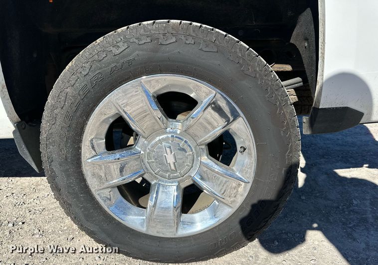 image for item IB9303 2016 Chevrolet Silverado 1500  Crew Cab pickup truck