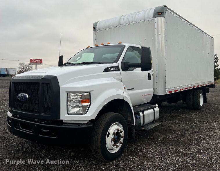 image for item KH9688 2016 Ford F650  box truck