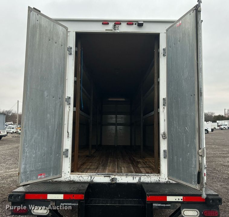 image for item KH9688 2016 Ford F650  box truck