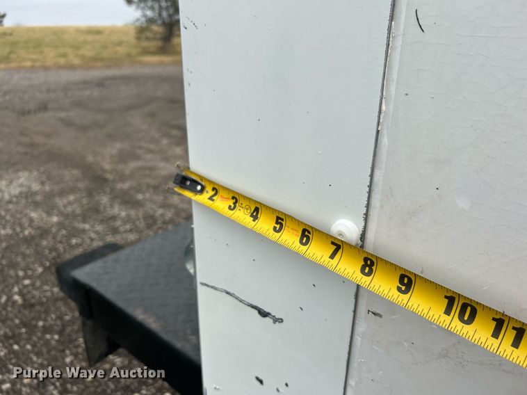 image for item KH9688 2016 Ford F650  box truck