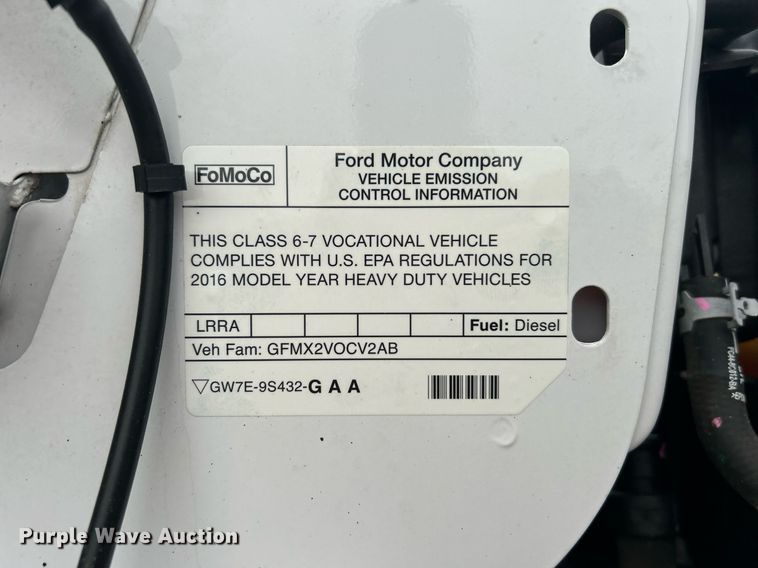 image for item KH9688 2016 Ford F650  box truck