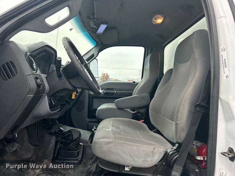 image for item KH9688 2016 Ford F650  box truck