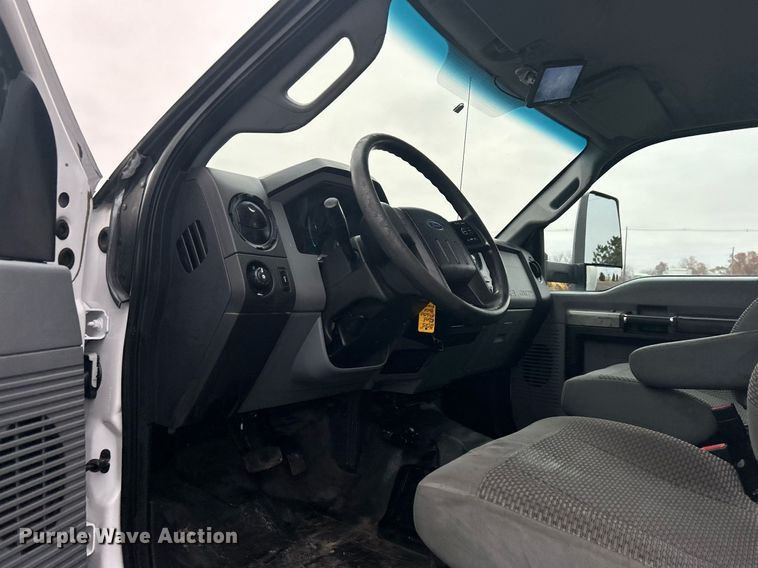 image for item KH9688 2016 Ford F650  box truck