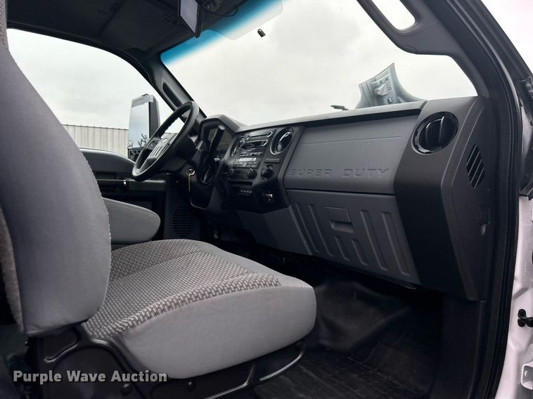 image for item KH9688 2016 Ford F650  box truck