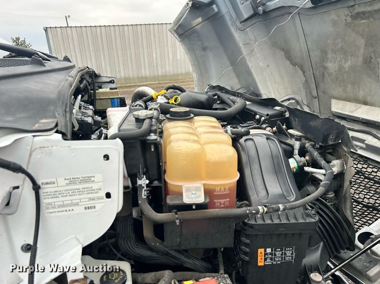 image for item KH9688 2016 Ford F650  box truck