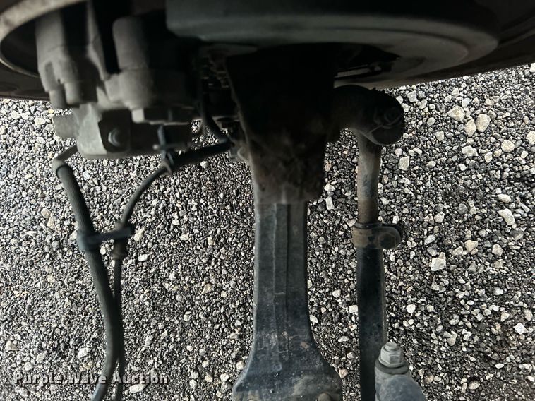 image for item KH9688 2016 Ford F650  box truck