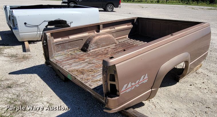 image for item KT9246 (2) truck beds