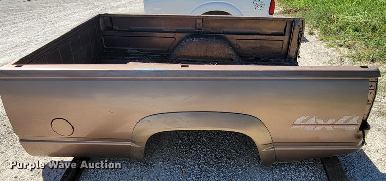 image for item KT9246 (2) truck beds