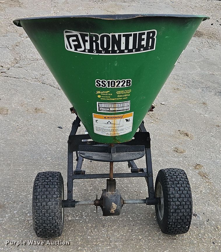 image for item LB9679 Frontier SS1022B  spreader