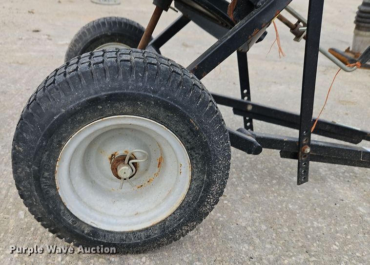 image for item LB9679 Frontier SS1022B  spreader