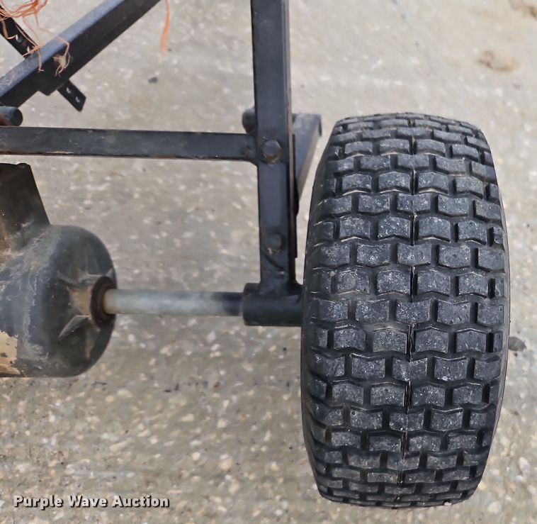 image for item LB9679 Frontier SS1022B  spreader