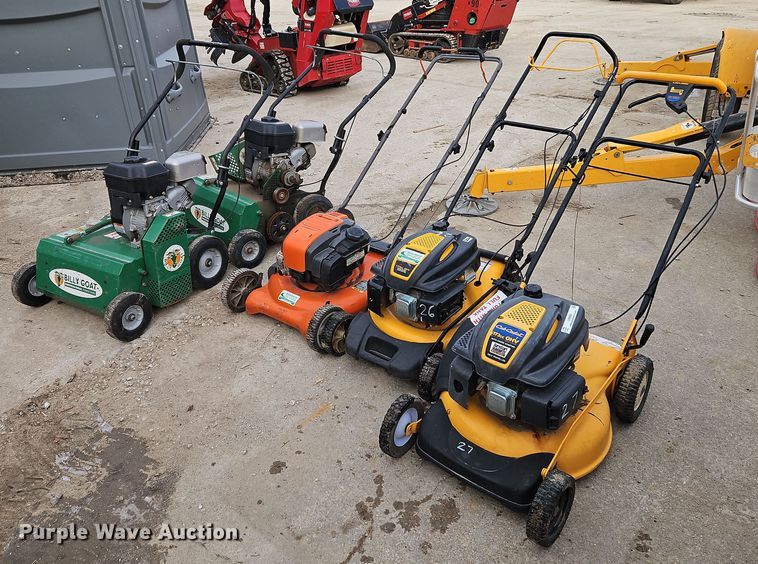 image for item LB9683 Push lawn mowers