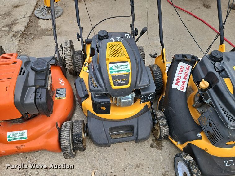 image for item LB9683 Push lawn mowers