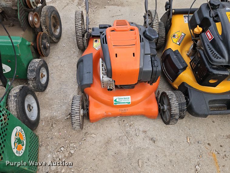 image for item LB9683 Push lawn mowers