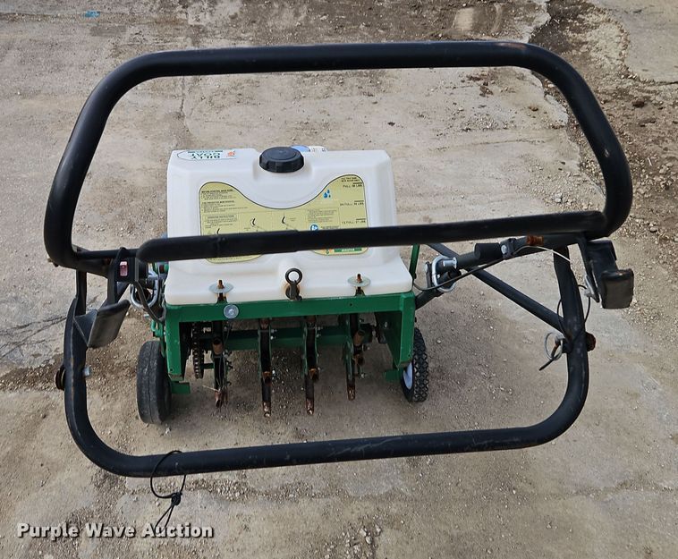 image for item LB9692 Billy Goat AE400H  aerator