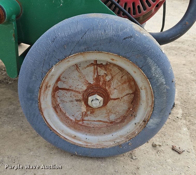 image for item LB9692 Billy Goat AE400H  aerator