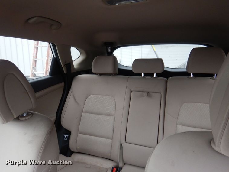 image for item LC9403 2016 Hyundai Tucson  SUV