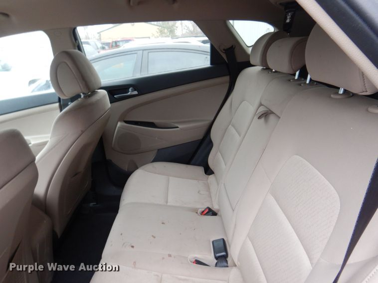 image for item LC9403 2016 Hyundai Tucson  SUV