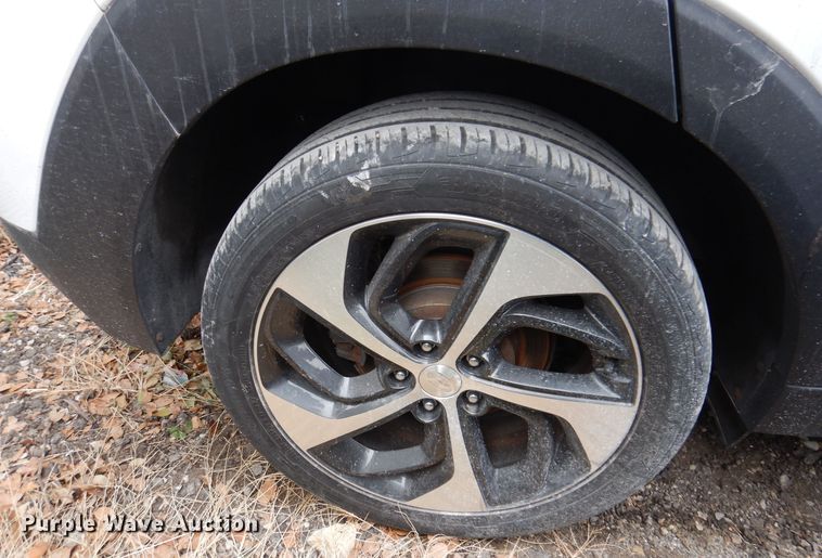 image for item LC9403 2016 Hyundai Tucson  SUV