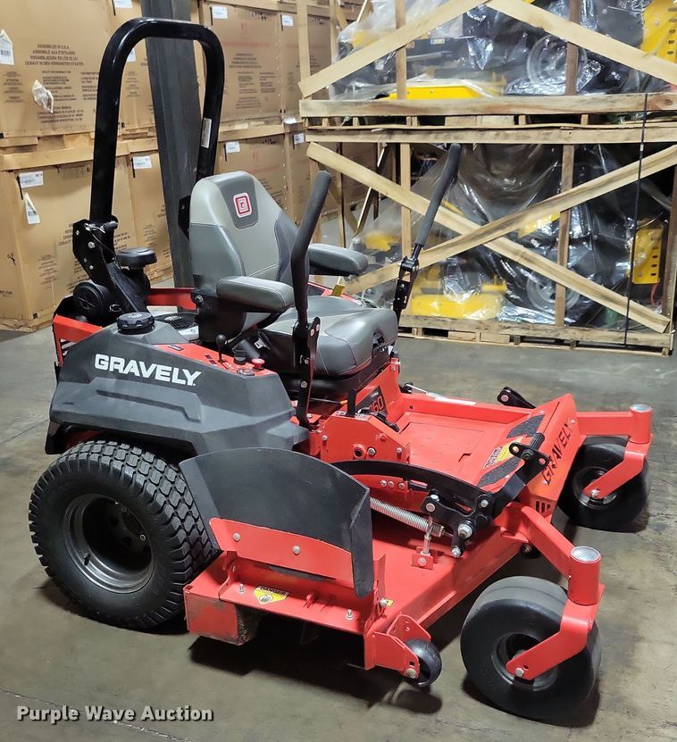 image for item LC9480 2020 Gravely Pro-Turn 460  ZTR lawn mower