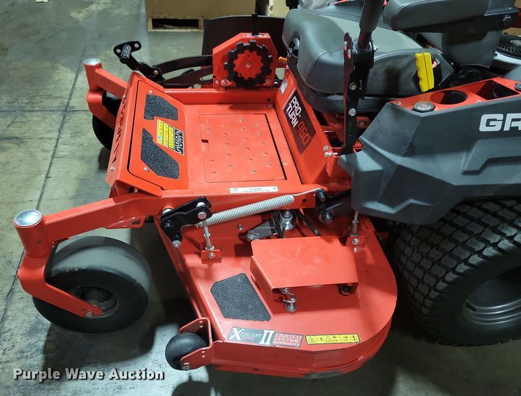 image for item LC9480 2020 Gravely Pro-Turn 460  ZTR lawn mower