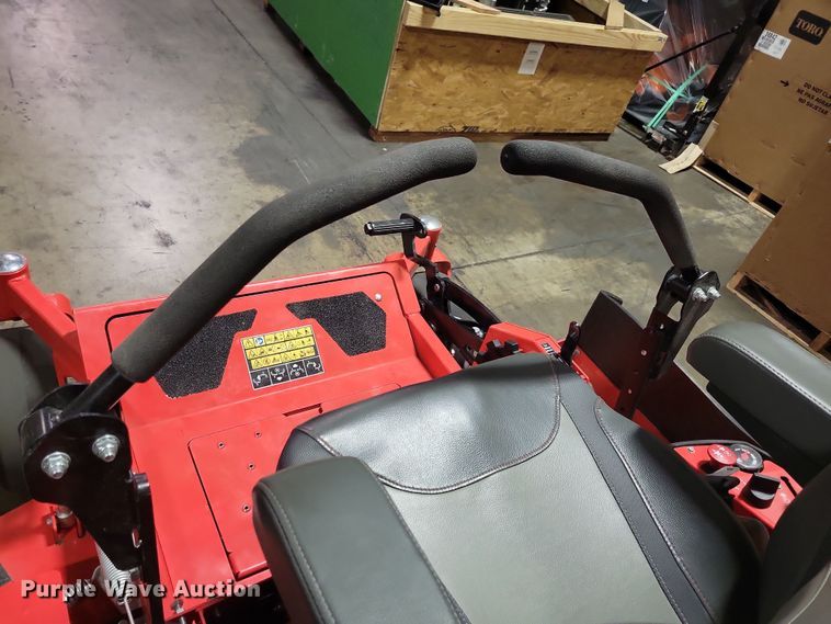 image for item LC9480 2020 Gravely Pro-Turn 460  ZTR lawn mower