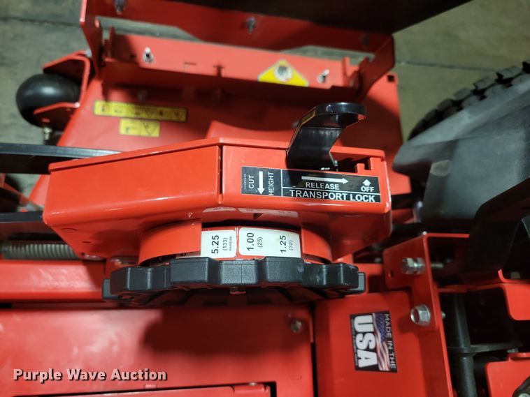 image for item LC9480 2020 Gravely Pro-Turn 460  ZTR lawn mower