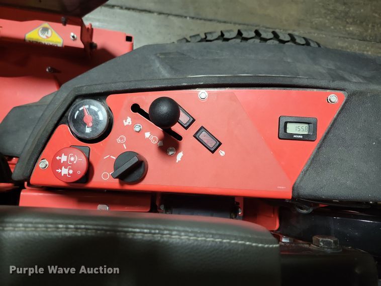 image for item LC9480 2020 Gravely Pro-Turn 460  ZTR lawn mower