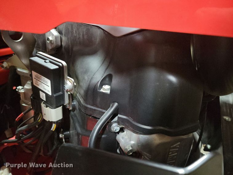 image for item LC9480 2020 Gravely Pro-Turn 460  ZTR lawn mower