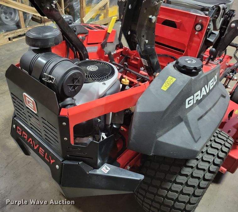 image for item LC9480 2020 Gravely Pro-Turn 460  ZTR lawn mower