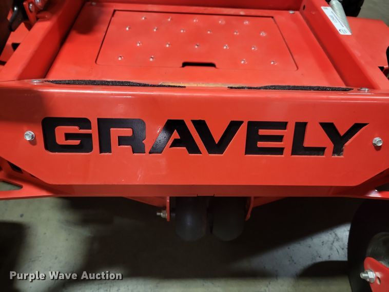 image for item LC9480 2020 Gravely Pro-Turn 460  ZTR lawn mower