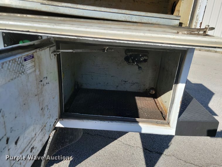 image for item LD9095 2011 Ford F550 Crew Cab utility / service truck