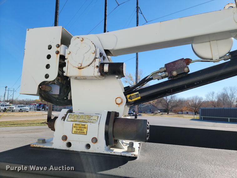 image for item LD9095 2011 Ford F550 Crew Cab utility / service truck