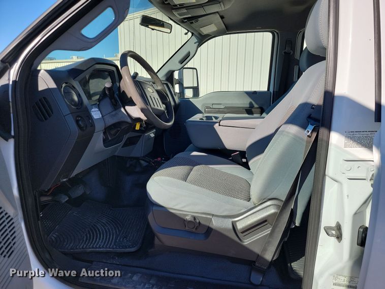 image for item LD9095 2011 Ford F550 Crew Cab utility / service truck