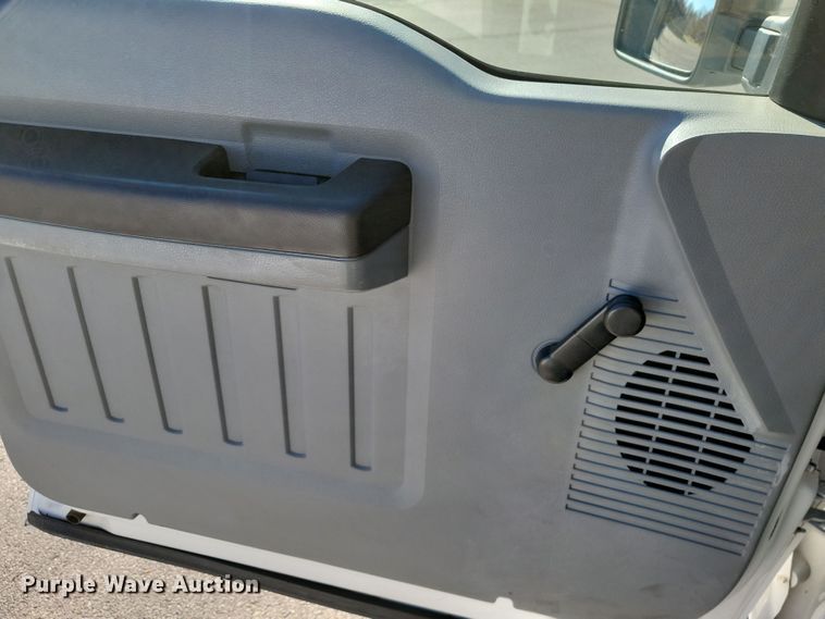 image for item LD9095 2011 Ford F550 Crew Cab utility / service truck