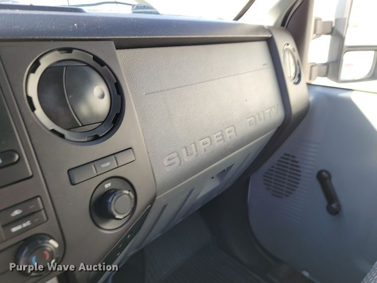 image for item LD9095 2011 Ford F550 Crew Cab utility / service truck