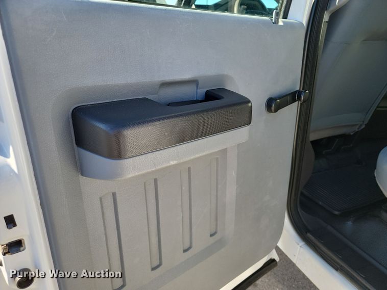 image for item LD9095 2011 Ford F550 Crew Cab utility / service truck