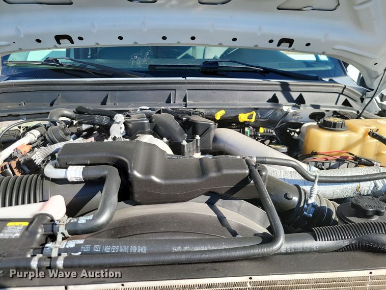 image for item LD9095 2011 Ford F550 Crew Cab utility / service truck