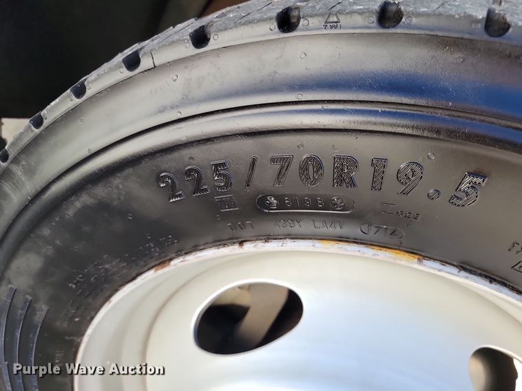 image for item LD9095 2011 Ford F550 Crew Cab utility / service truck