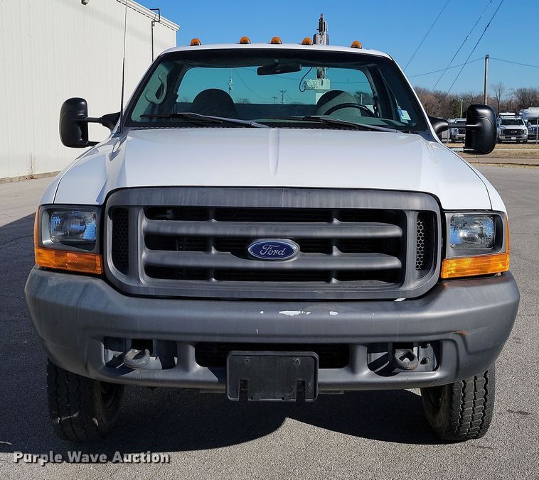 image for item LD9096 1999 Ford F450 Super Duty utility / service truck