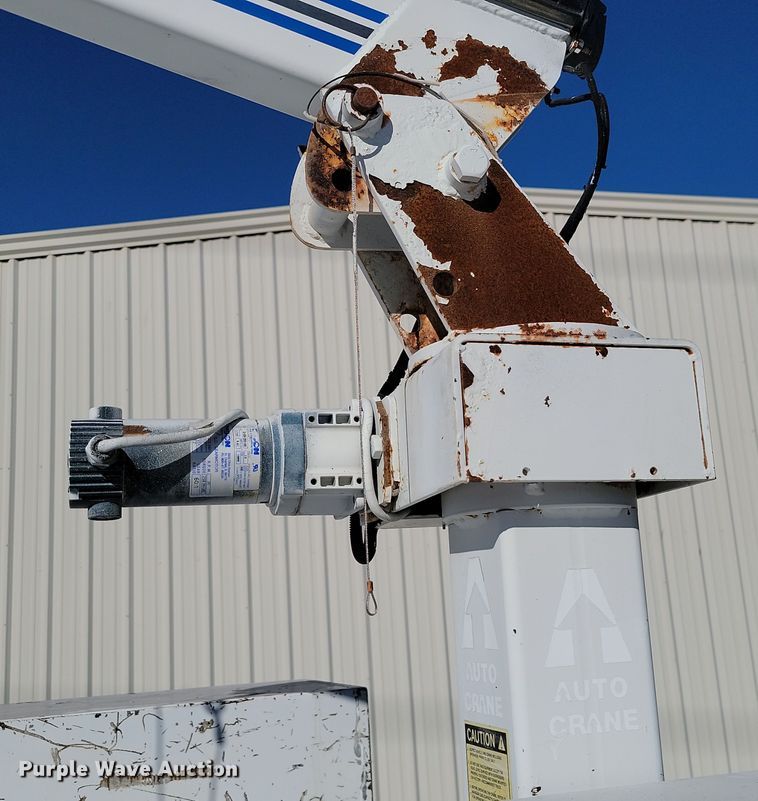 image for item LD9096 1999 Ford F450 Super Duty utility / service truck