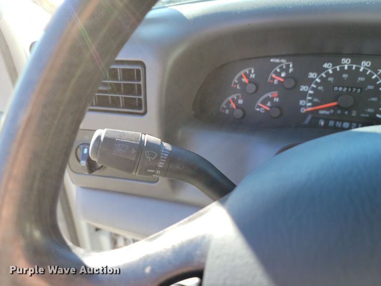 image for item LD9096 1999 Ford F450 Super Duty utility / service truck