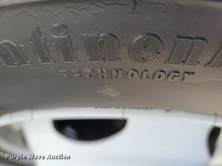 image for item LD9096 1999 Ford F450 Super Duty utility / service truck