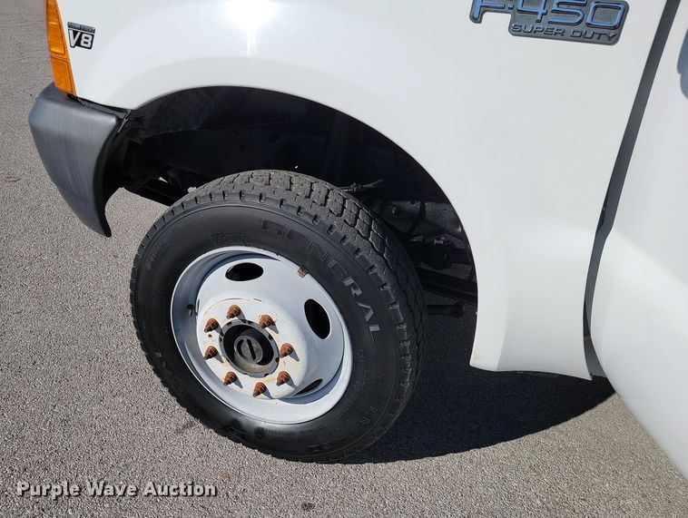 image for item LD9096 1999 Ford F450 Super Duty utility / service truck