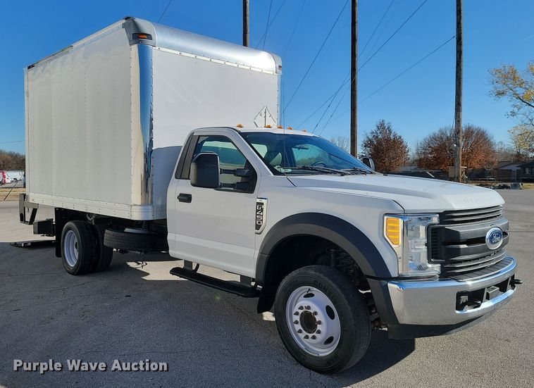 image for item LD9097 2017 Ford F450 Super Duty XL box truck